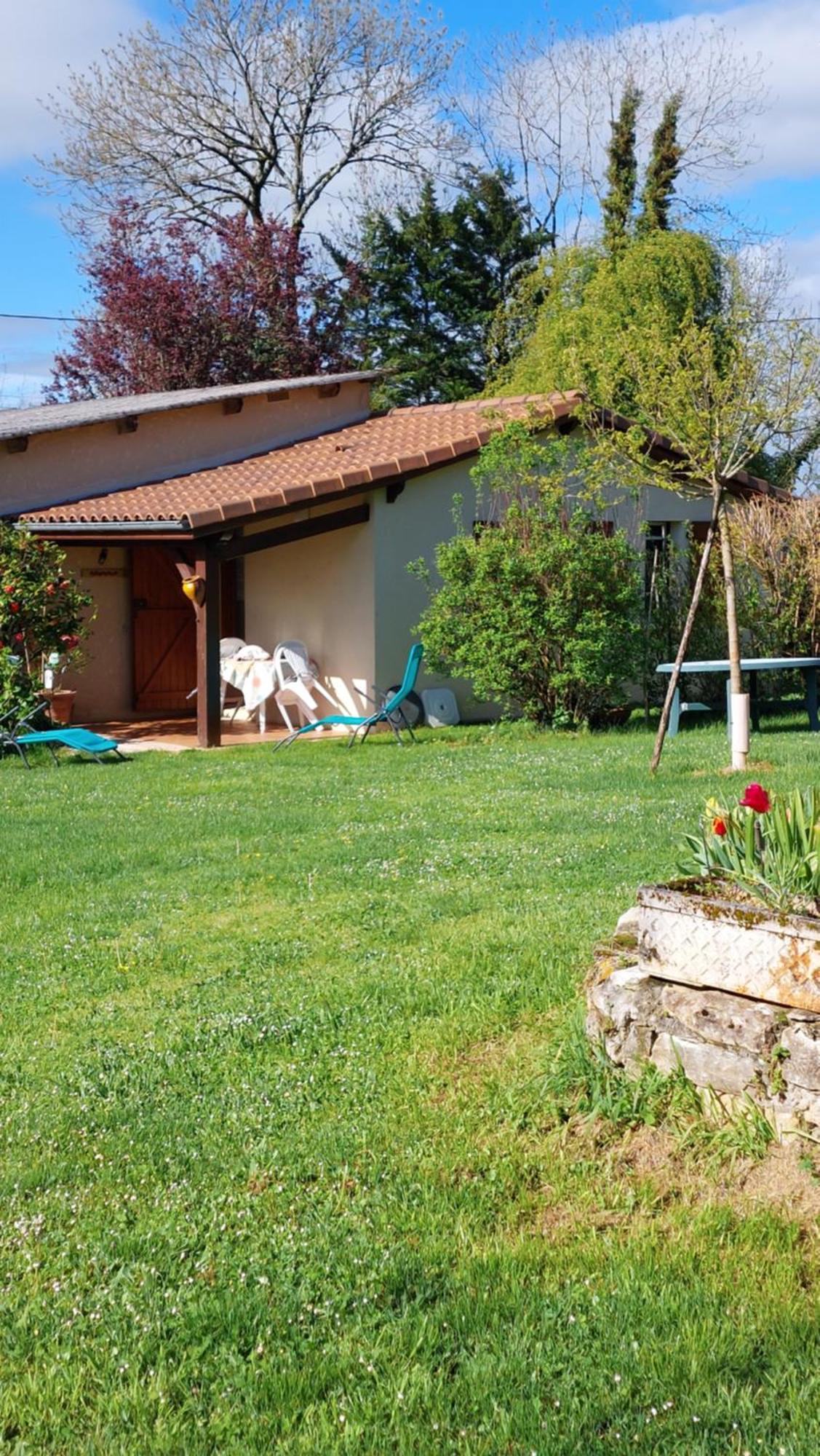 Gite Max Payrac Extérieur photo